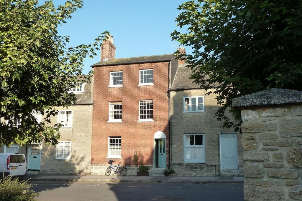 No. 27'S Self-Catering Flat For A Memorable Break. Bridport Exterior photo